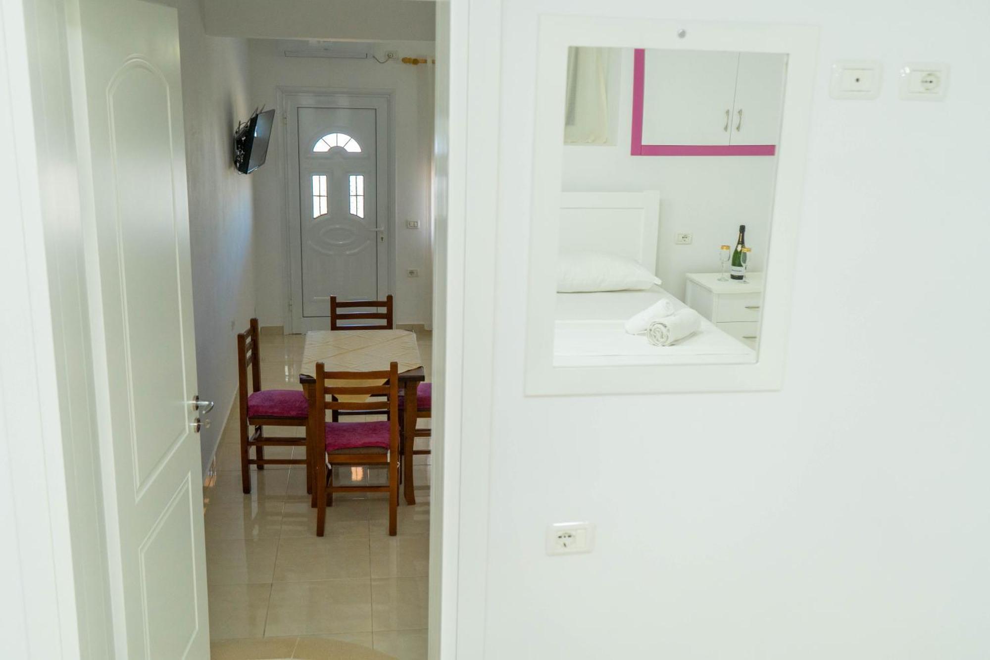 Vila Aliaj Vlorë 外观 照片