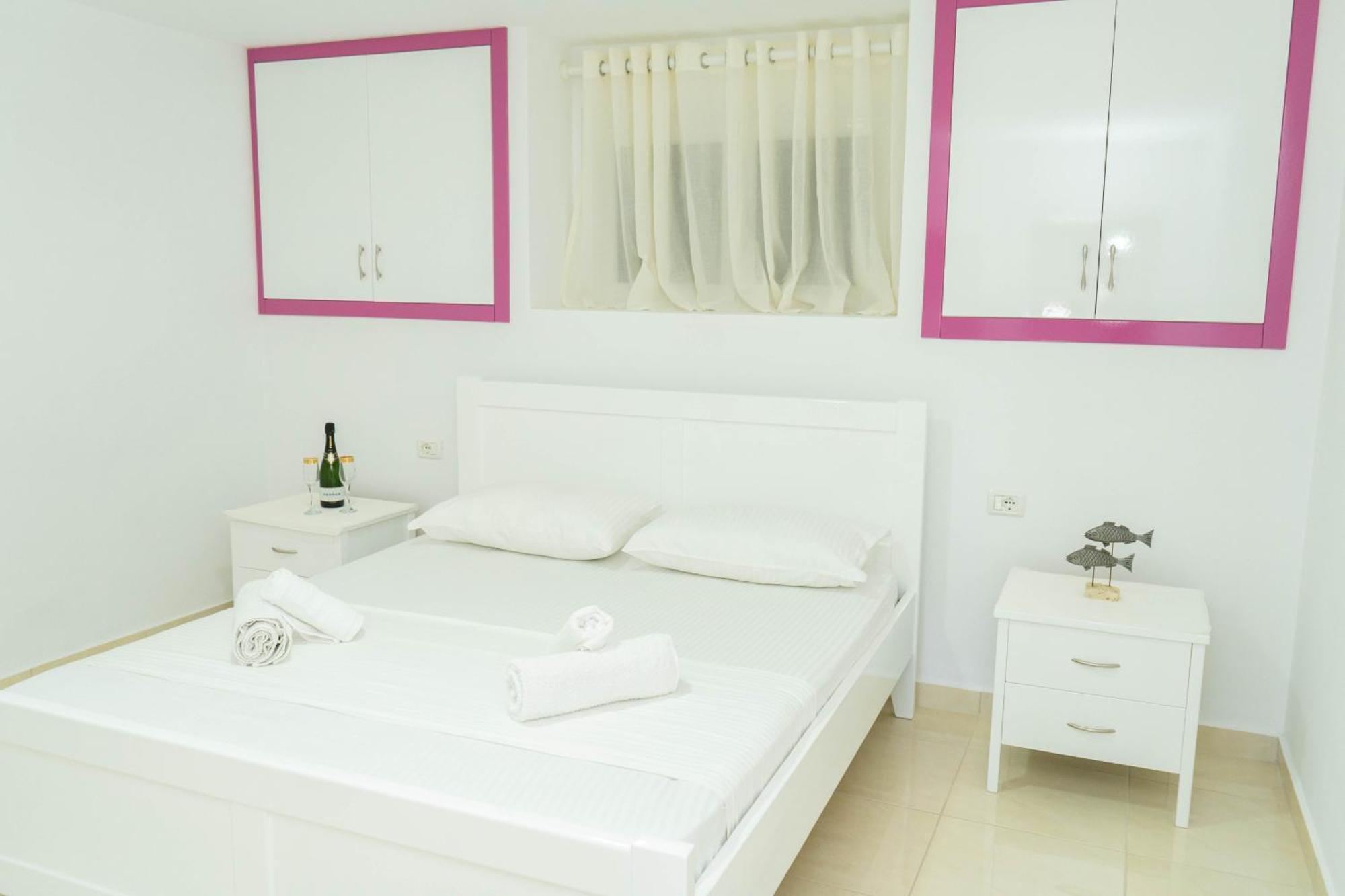 Vila Aliaj Vlorë 外观 照片