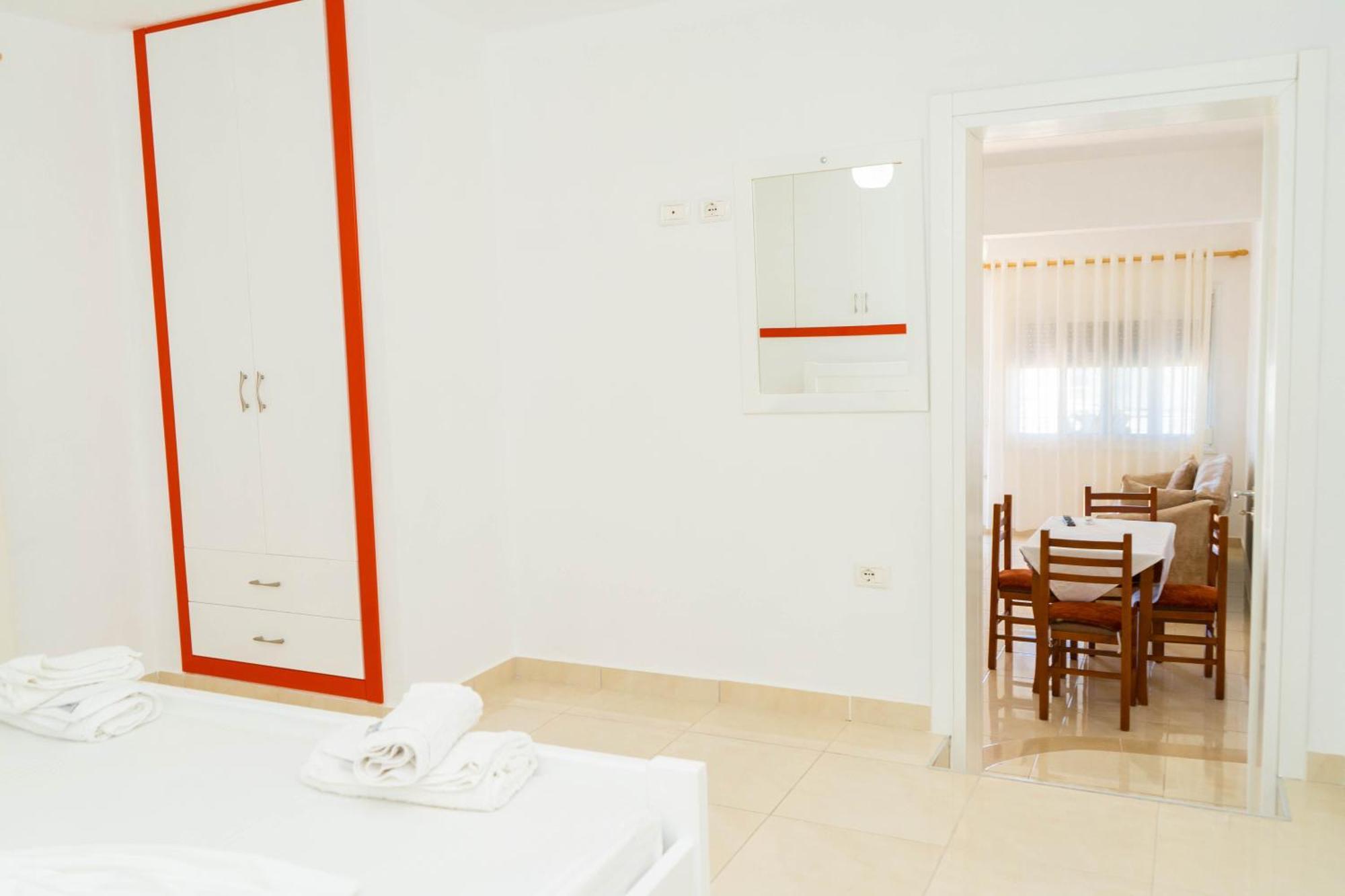 Vila Aliaj Vlorë 外观 照片