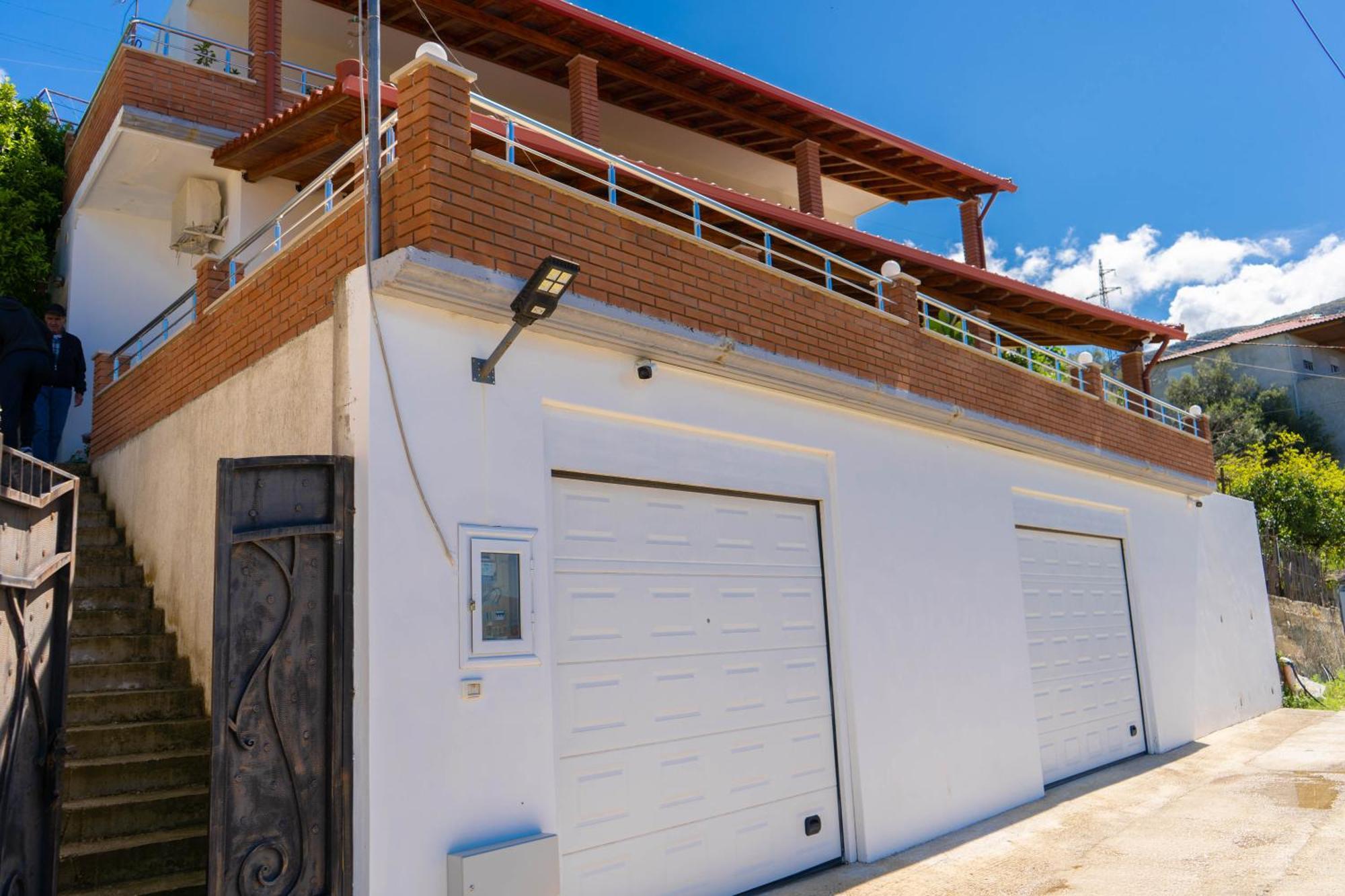 Vila Aliaj Vlorë 外观 照片